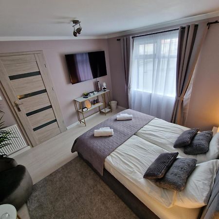 R&J Guesthouse Room Гриндавик Экстерьер фото